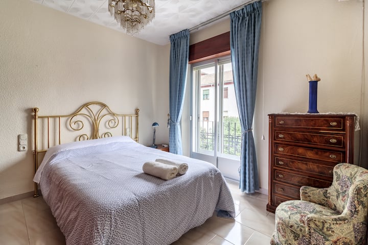 Sunny Apartment With Balcony  In Center Of Granada - 格拉納達