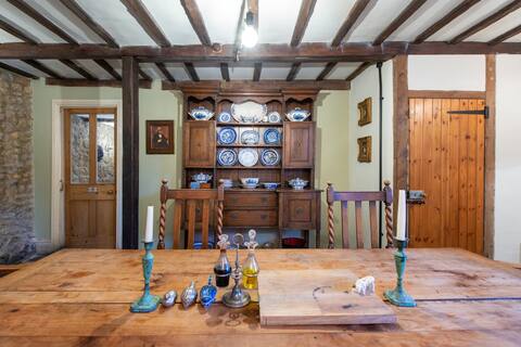 Four bed historic home in Somerset market town