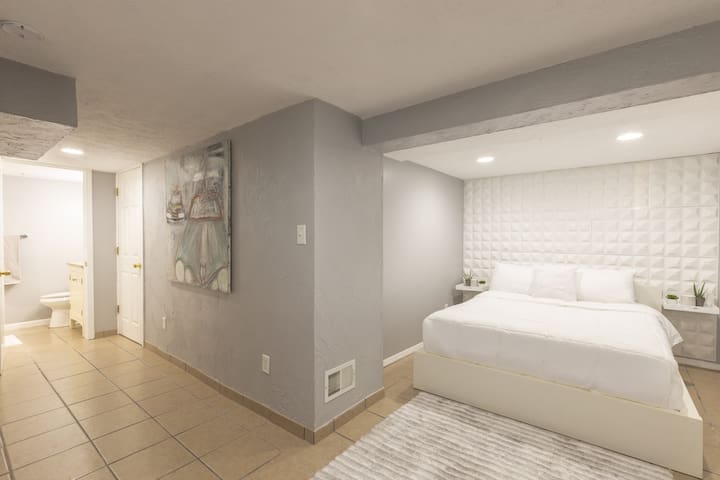 Lower Level Guest Suite with Private Entrance