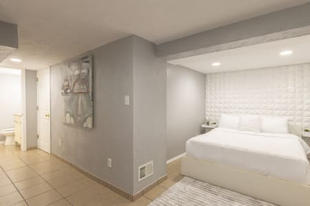 Lower Level Guest Suite with Private Entrance