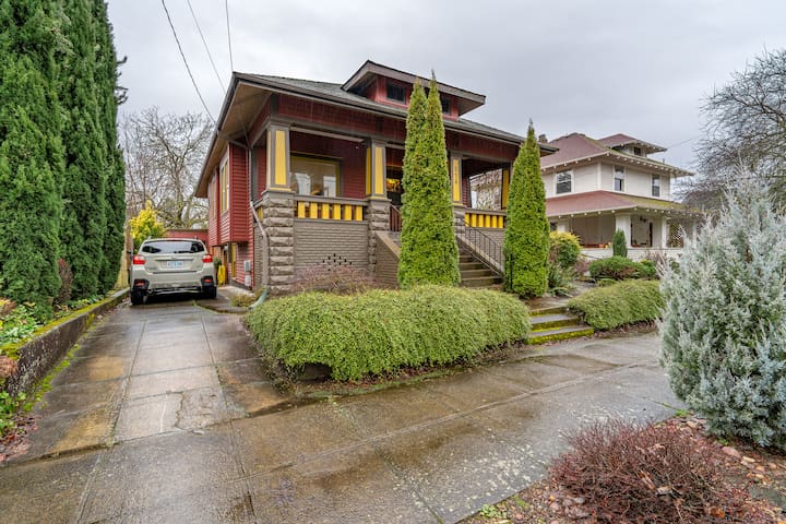 Northeast Portland, J&J Home stay