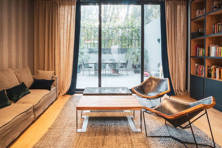 Astonishing house in San Miguel Chapultepec gallery image 3