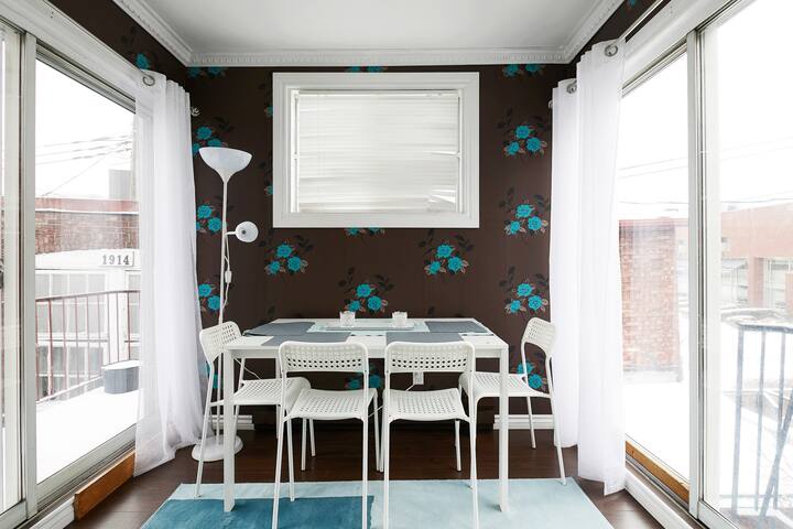 Truly a rare find!entire private house on 3 floors gallery image 4