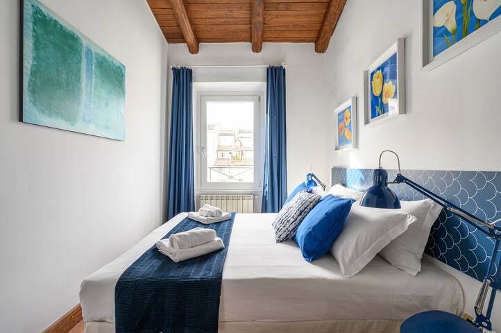 CAMPO dè FIORI dalle Finestre gallery image 4