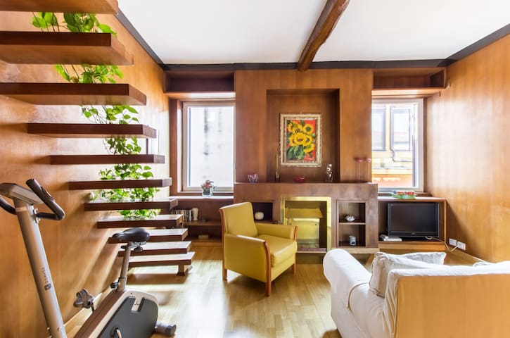 LUNG44 elegant apartment in the heart of Rome