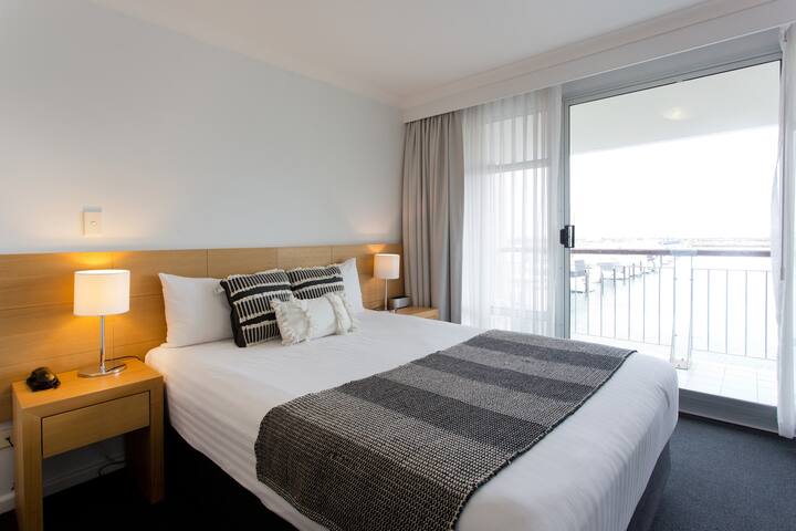 3 bed 2 bath Marina Retreat on the Indian Ocean gallery image 5