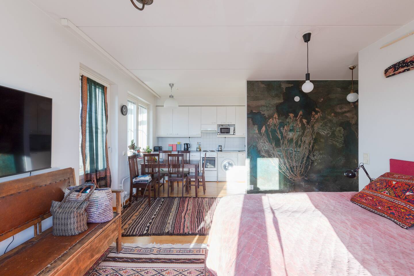 Peaceful & Beautiful Home, 30 Min To The Airport 4