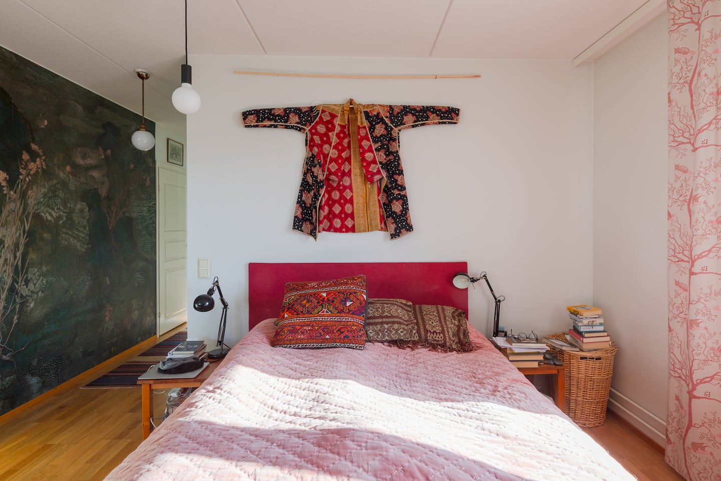 Peaceful & Beautiful Home, 30 Min To The Airport 3