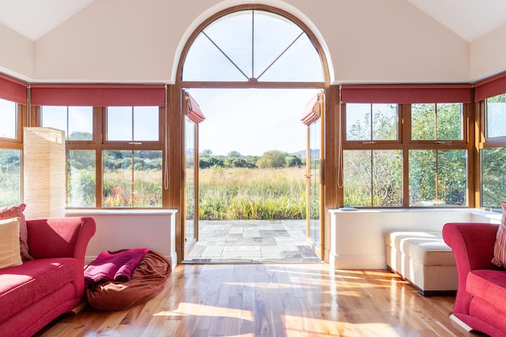 Sneem 'Ring of Kerry' Cottage - Sleeps 8