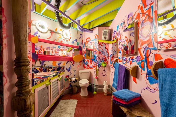 The heART of Frenchman Street gallery image 4