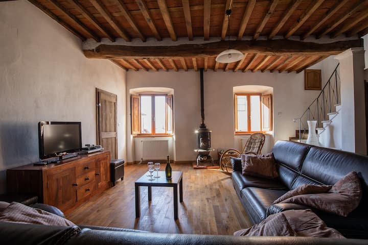 Spacious Tuscan Townhouse With Large Roof Terrace - Bagni di Lucca