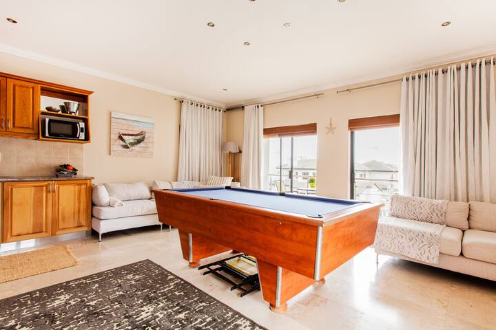 Waters Villa gallery image 4