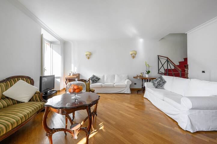 Pantheon Square amazing sight gallery image 4