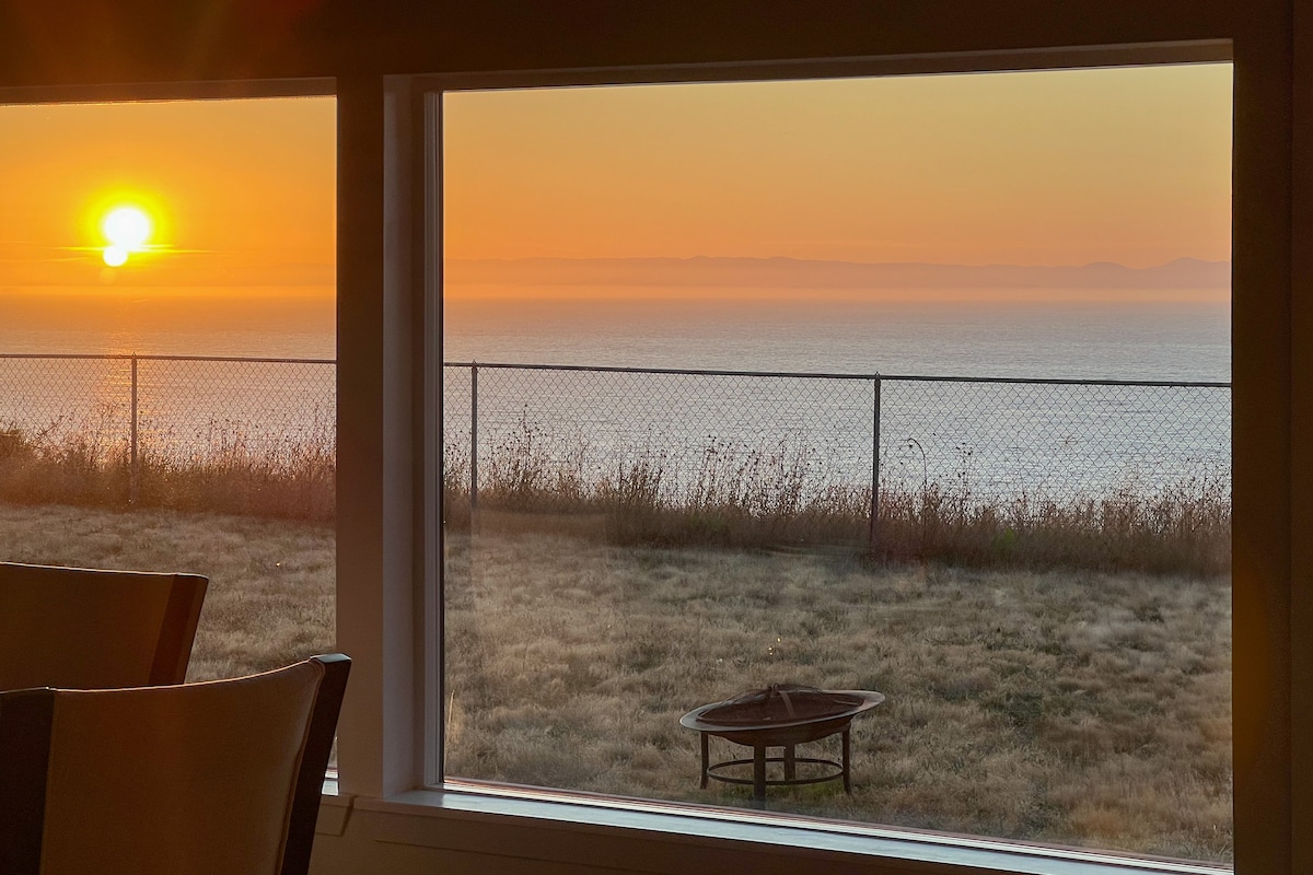 Oceanfront Port Angeles Home photo 16
