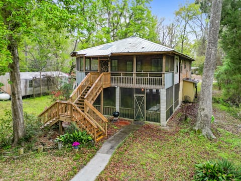 Riverfront Cabin, Ichetucknee River