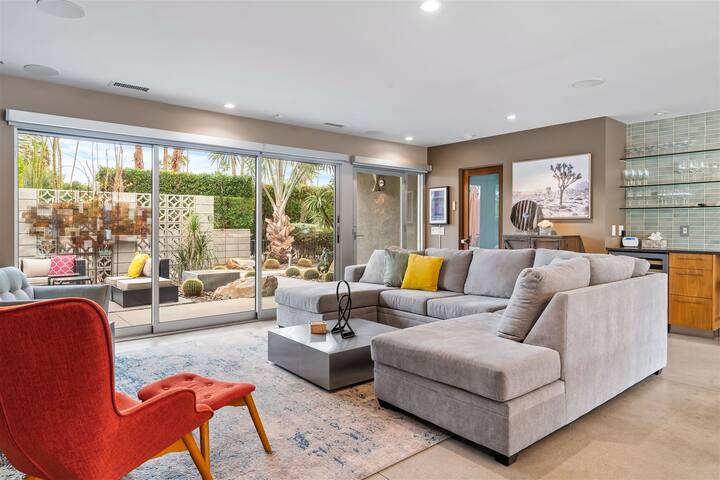 Palms To Pines managed Airbnb listing 1