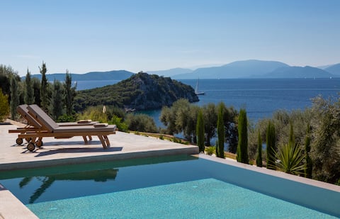 Sea View Villa Selina with private sea access and