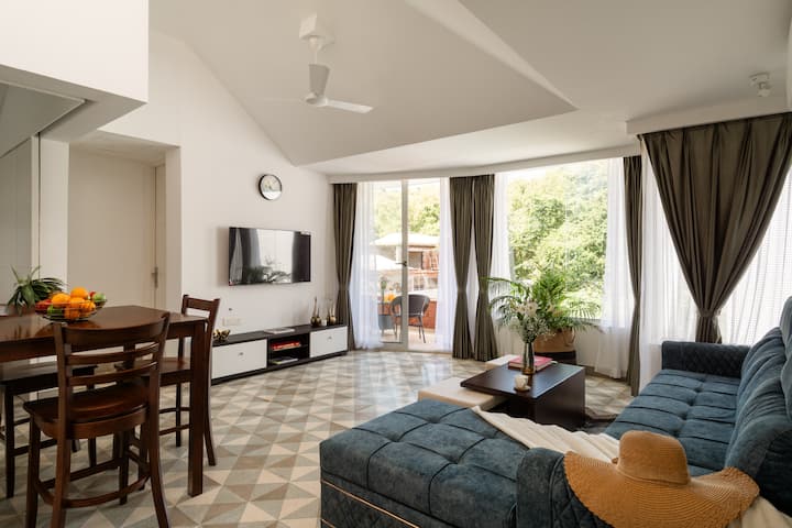 Living room image 1
