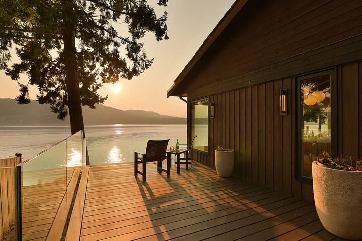 Island Luxury Oceanside Estate gallery image 4