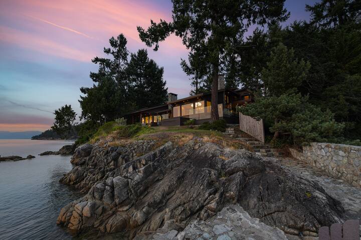 Island Luxury Oceanside Estate gallery image 5