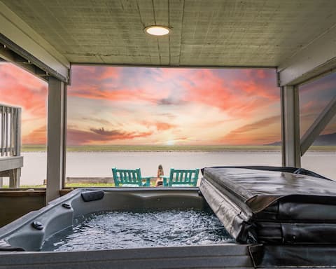 Gorgeous Home on Sargent Beach & ICW! w/ Screen Po