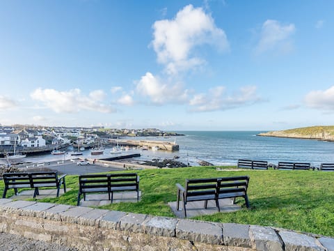 Awel and Mor Sea Breeze