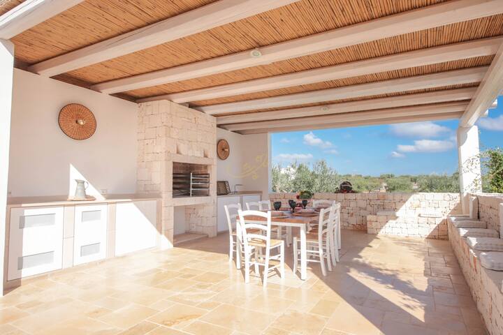 TD Trulli Lorusso Design Luxury Trulli with Pool gallery image 5