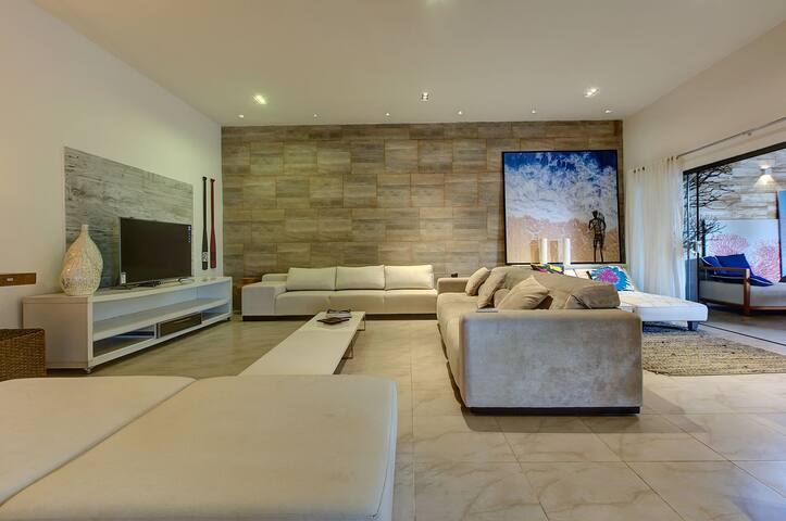 Carpediem Homes managed Airbnb listing 2
