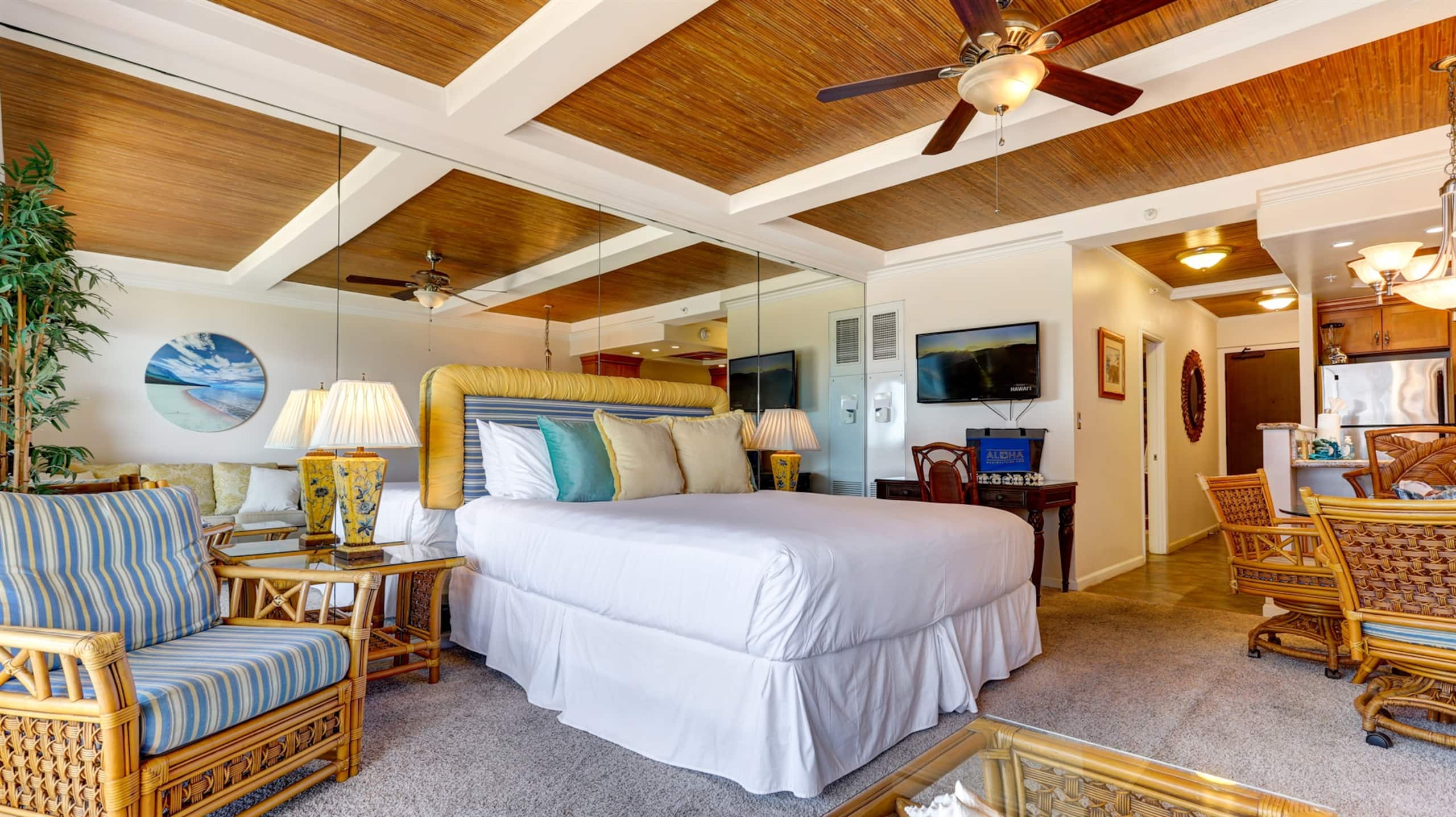 Condo in Lahaina · ★5.0 · 1 bedroom · 2 beds · 1 bath - Image 3