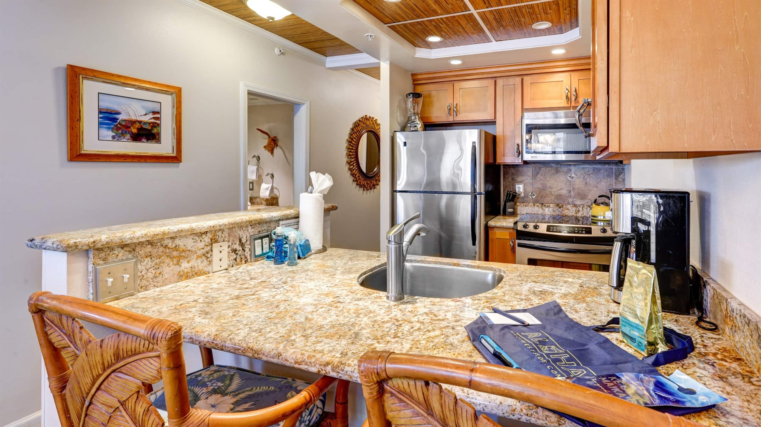 Condo in Lahaina · ★5.0 · 1 bedroom · 2 beds · 1 bath - Image 5