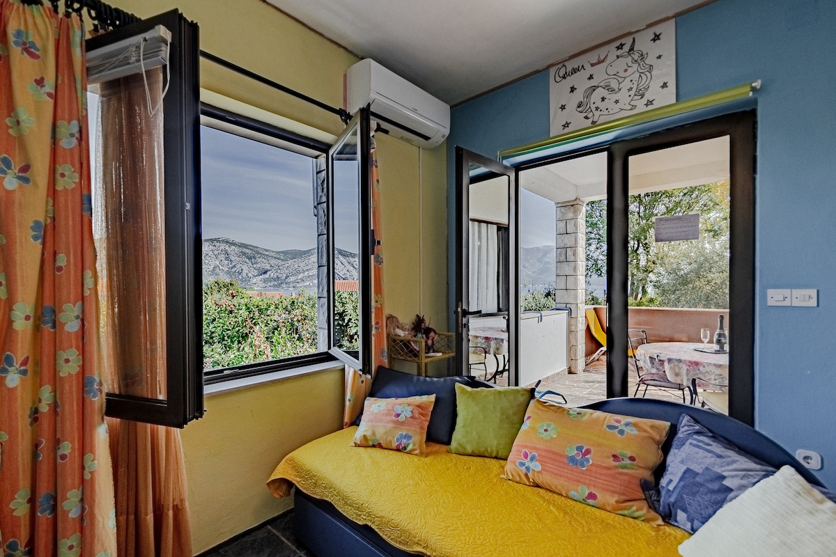 غرفة المعيشة ، السطح: 9مترًامربعًا