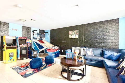 Two Apartments, One Great Stay at Newark Gem