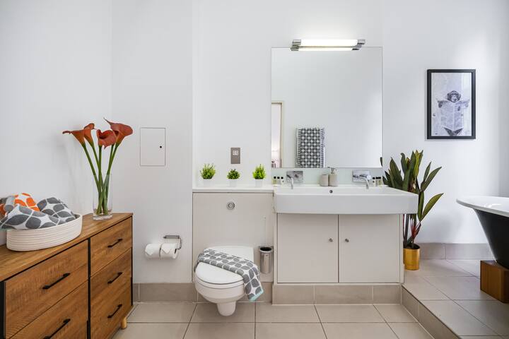 Exclusive Mayfair 2 Bedrooms Apartment gallery image 5