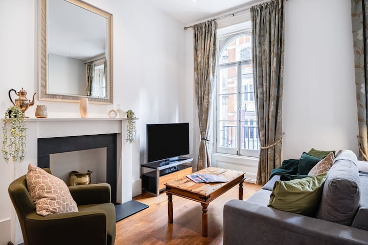 Exclusive Mayfair 2 Bedrooms Apartment
