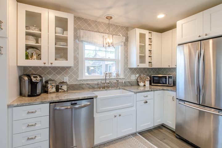 Chic Cottage, Chef's Kitchen, Steps To Beach+town - Cannon Beach, OR