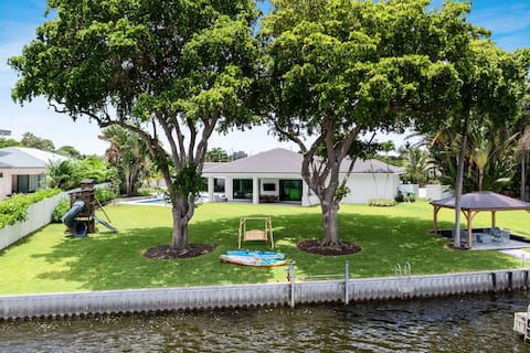 906 Stunning views of Lake Eden | By Brampton Park