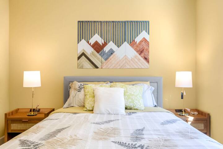 Hiki ni chumba cha kulala cha 2 kilicho na kitanda cha ukubwa wa malkia