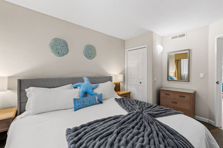 71-web-or-mls-104 Seascape Resort Dr71