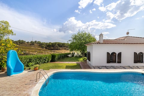 Villa Oasis - Pool & Garden