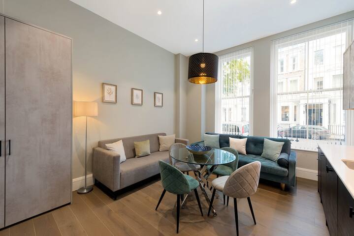 Beautiful Serviced Apartment London gallery image 4