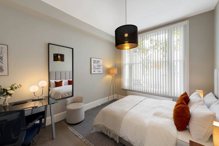 Beautiful Serviced Apartment London gallery image 2