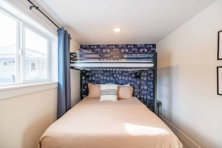 Habitación "Bicicleta" inferior: :: queen con litera individual