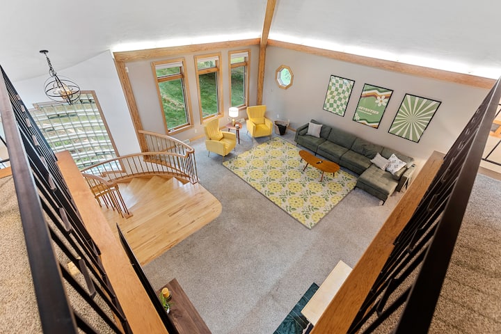 That 70s Packer House - Green Bay, WI