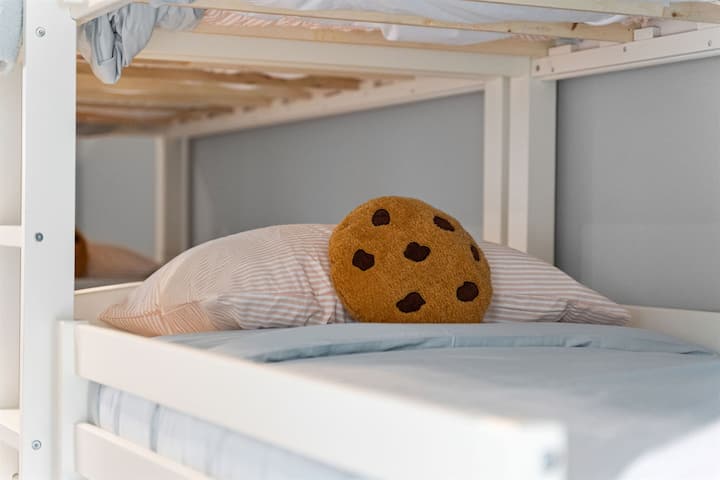 ¿Hay galletas en la cama?