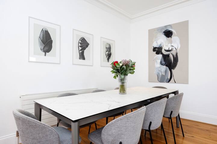 Enchanting Light by Veeve gallery image 5