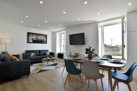 Top performing Airbnb: Le Gîte du Château - Duplex in the city center in Dinan