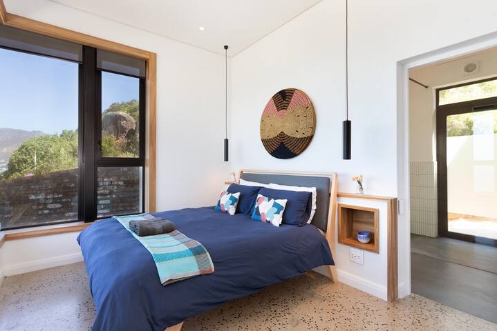 Mountain Hideout | Firepit | Inverter | “On” Sea gallery image 5