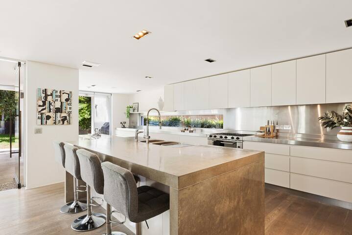 Vaucluse Palms gallery image 3