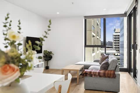 Top performing Airbnb: Mt view 1BR apt near ANU @CBD w/free parking/WiFi in City