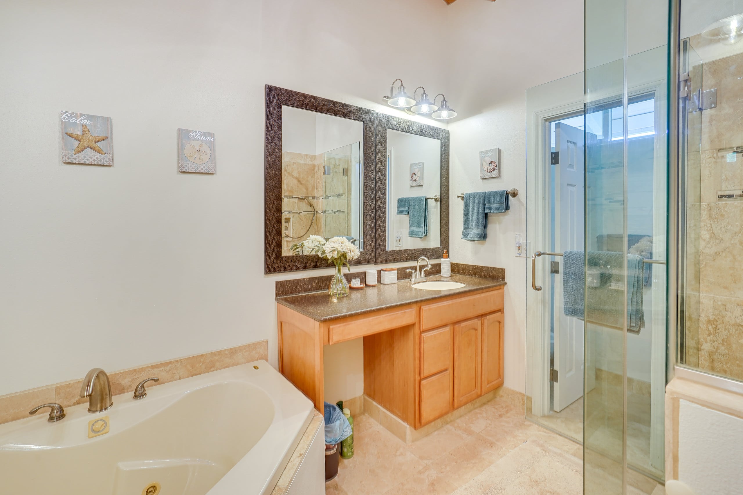Hawaiian Retreat w/ Ocean Views in Captain Cook - Photo 12